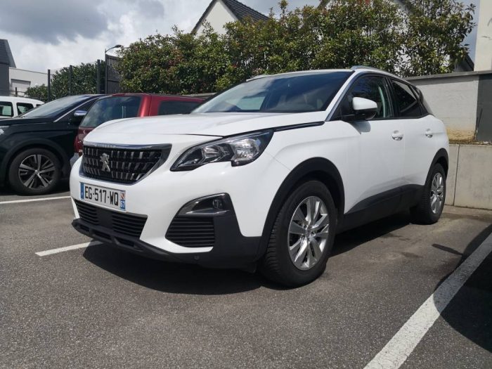 Peugeot 3008 (2) 1.6 BLUEHDI 120 S&S BC ALLURE BUSINESS 12900 euros