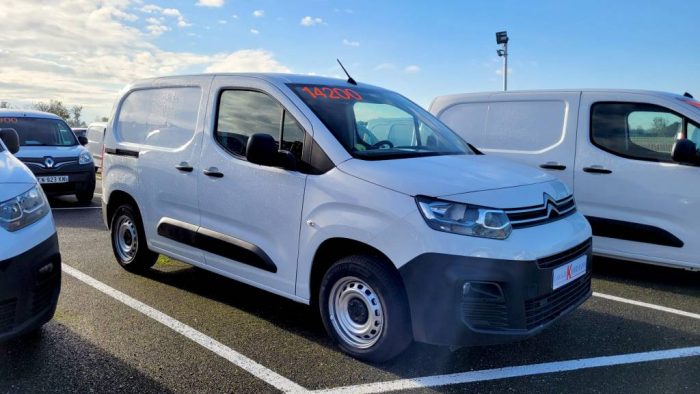 Citroën Berlingo (3) Taille M 650kg BlueHDi 100 S&S BVM Club 14600 euros