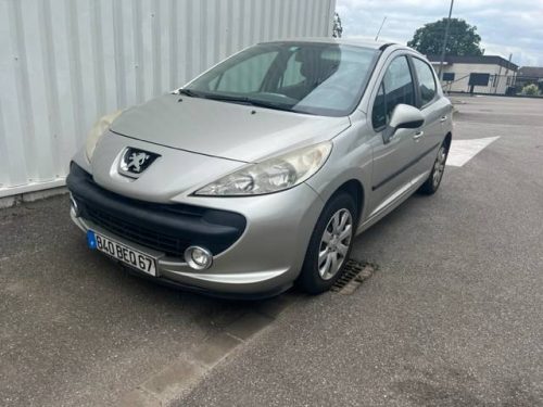 Peugeot 207 PACK CD CLIM 1.4 HDI 70 BLUE LION 4900 euros