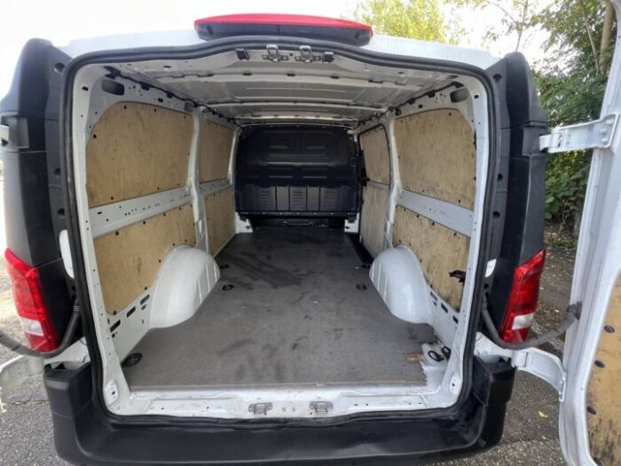 Mercedes Vito Long (3) 114 CDI Long Pro – Image 7