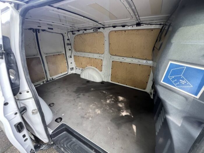 Mercedes Vito Long (3) 114 CDI Long Pro – Image 8